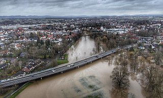 Nicht nur im Sommer 2021 stieg das Wasser in Bünde. Seit Beginn des Jahrtausends standen häufiger Keller, Wohnungen, Felder und auch Straßen unter Wasser. - Gerald Dunkel Nicht nur im Sommer 2021 stieg das Wasser in Bünde. Seit Beginn des Jahrtausends standen häufiger Keller, Wohnungen, Felder und auch Straßen unter Wasser. - Gerald Dunkel