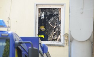 Mitarbeiter des Technischen Hilfswerks räumten nach der Polizei-Razzia im April 2022 die Ausrüstung der Drogenplantage aus dem Gebäude an der Rahdener Bahnhofstraße. - Archiv Joern Spreen-Ledebur Mitarbeiter des Technischen Hilfswerks räumten nach der Polizei-Razzia im April 2022 die Ausrüstung der Drogenplantage aus dem Gebäude an der Rahdener Bahnhofstraße. - Archiv Joern Spreen-Ledebur