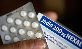 Jodtabletten sind rezeptfrei in der Apotheke erhältlich. - picture alliance/dpa Jodtabletten sind rezeptfrei in der Apotheke erhältlich. - picture alliance/dpa