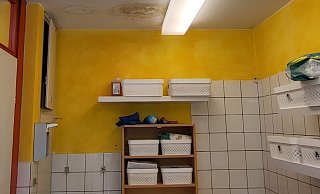 Überall finden sich im Kindergarten Wulferdingsen Ecken, die nicht besonders einladend aussehen und teilweise sogar Schimmel aufweisen. - Privat Überall finden sich im Kindergarten Wulferdingsen Ecken, die nicht besonders einladend aussehen und teilweise sogar Schimmel aufweisen. - Privat