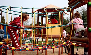Die Spielplätze in der Kernstadt Beverungen und den Ortsteilen sollen aufgewertet werden. Besonders Klettermöglichkeiten werden sich von den einzelnen Bezirksausschüssen gewünscht. - Symbolfoto: Pixabay/Marzena7 Die Spielplätze in der Kernstadt Beverungen und den Ortsteilen sollen aufgewertet werden. Besonders Klettermöglichkeiten werden sich von den einzelnen Bezirksausschüssen gewünscht. - Symbolfoto: Pixabay/Marzena7