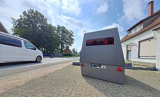 Der Kreis Herford testet einen Blitzeranhänger an verschiedenen Stellen im Kreisgebiet. - Symbolfoto: Peter Heidbrink Der Kreis Herford testet einen Blitzeranhänger an verschiedenen Stellen im Kreisgebiet. - Symbolfoto: Peter Heidbrink