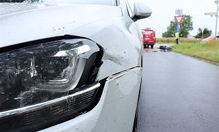 Das Pedelec und der Golf weisen einen geschätzten Schaden von insgesamt 3.000 Euro auf. - Kreispolizei Herford Das Pedelec und der Golf weisen einen geschätzten Schaden von insgesamt 3.000 Euro auf. - Kreispolizei Herford
