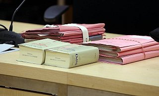 Der Angeklagte gestand am Bielefelder Landgericht. - Wolfgang Rudolf (Archiv/Symbolbild) Der Angeklagte gestand am Bielefelder Landgericht. - Wolfgang Rudolf (Archiv/Symbolbild)