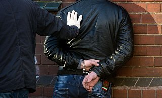 Der Mann sitzt nach seiner Festnahme in Paderborn in Untersuchungshaft. - Verwendung weltweit Der Mann sitzt nach seiner Festnahme in Paderborn in Untersuchungshaft. - Verwendung weltweit