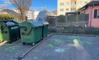 Direkt nach Unfall waren die Markierungen der Polizei zur Rekonstruktion zu sehen. - Lea Oetjen Direkt nach Unfall waren die Markierungen der Polizei zur Rekonstruktion zu sehen. - Lea Oetjen