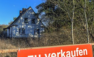 Jetzt ein Haus kaufen? Diese Frage ist in diesen Zeit nicht einfach zu beantworten. - Patrick Pleul Jetzt ein Haus kaufen? Diese Frage ist in diesen Zeit nicht einfach zu beantworten. - Patrick Pleul