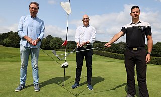 Siegbert Lilienkamp (v.l.), Ralf Zumplasse und Gregor von Hinten organisieren das Charity-Turnier auf dem Platz des Golfclubs Widukindland. - Jörg Stuke Siegbert Lilienkamp (v.l.), Ralf Zumplasse und Gregor von Hinten organisieren das Charity-Turnier auf dem Platz des Golfclubs Widukindland. - Jörg Stuke