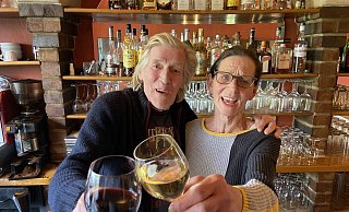 Stets mit Spaß und viel Leidenschaft bei der Arbeit: das Wirtepaar im Cantaloop, Monika Schirmeyer und Goco Larmann. - Matthias Foede Stets mit Spaß und viel Leidenschaft bei der Arbeit: das Wirtepaar im Cantaloop, Monika Schirmeyer und Goco Larmann. - Matthias Foede