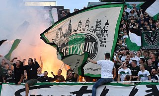 Der SC Preußen Münster wäre mit einem Sieg gegen den SC Wiedenbrück dem Aufstieg in die 3. Liga sehr nahe. Die Fans des Clubs könnten im Kreis Gütersloh eine Aufstiegsfeier planen. - Symbolfoto/ picture alliance Der SC Preußen Münster wäre mit einem Sieg gegen den SC Wiedenbrück dem Aufstieg in die 3. Liga sehr nahe. Die Fans des Clubs könnten im Kreis Gütersloh eine Aufstiegsfeier planen. - Symbolfoto/ picture alliance