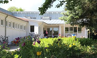 Das katholische Familienzentrum im Kloster auf der Brede in Brakel öffnet ab dem 1. August seine Türen unter der Trägerschaft der Kolping Kita gGmbH. - Kita Brede Das katholische Familienzentrum im Kloster auf der Brede in Brakel öffnet ab dem 1. August seine Türen unter der Trägerschaft der Kolping Kita gGmbH. - Kita Brede