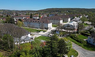 Die alten Kasernen der britischen Streitkräfte auf dem Stiftberg. Bals soll hier alles anders aussehen. - Susanne Blersch Die alten Kasernen der britischen Streitkräfte auf dem Stiftberg. Bals soll hier alles anders aussehen. - Susanne Blersch