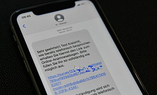Im Kreis Höxter können Personen mit einem positiven Corona-Befund ihre Daten digital an das Gesundheitsamt übermitteln. Der Versand des Zugangs dazu erfolgt per SMS. - Kreis Höxter Im Kreis Höxter können Personen mit einem positiven Corona-Befund ihre Daten digital an das Gesundheitsamt übermitteln. Der Versand des Zugangs dazu erfolgt per SMS. - Kreis Höxter