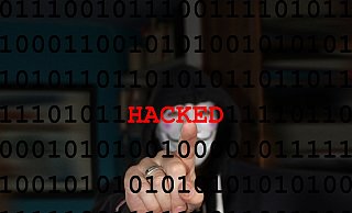 Hacker schlagen überall zu. Auch im privaten Bereich ist höchste Vorsicht geboten. - Pete Linforth/Pixabay Hacker schlagen überall zu. Auch im privaten Bereich ist höchste Vorsicht geboten. - Pete Linforth/Pixabay