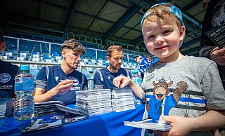Manuel Prietl und Janni Serra bekommen wohl Blasen an den Fingern - Julian nicht! - Mike-Dennis Mller / www.mdm.photo Manuel Prietl und Janni Serra bekommen wohl Blasen an den Fingern - Julian nicht! - Mike-Dennis Mller / www.mdm.photo