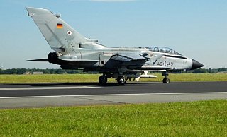 Ein Übungsflug von zwei Tornados hat Menschen in der Region am Donnerstag zusammenzucken lassen. - Symbolfoto: Pixabay Ein Übungsflug von zwei Tornados hat Menschen in der Region am Donnerstag zusammenzucken lassen. - Symbolfoto: Pixabay
