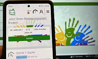 Über den Kita-Planer des Kreises Höxter können Eltern einen Betreuungsplatz für ihr Kind suchen. - Kreis Höxter Über den Kita-Planer des Kreises Höxter können Eltern einen Betreuungsplatz für ihr Kind suchen. - Kreis Höxter