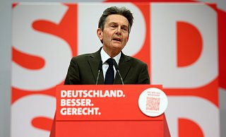 "Die Bundestagswahl wird planmäßig im Jahr 2025 stattfinden, da bin ich sicher", sagt Rolf Mützenich, Vorsitzender der SPD-Bundestagsfraktion. - Bernd von Jutrczenka/dpa "Die Bundestagswahl wird planmäßig im Jahr 2025 stattfinden, da bin ich sicher", sagt Rolf Mützenich, Vorsitzender der SPD-Bundestagsfraktion. - Bernd von Jutrczenka/dpa