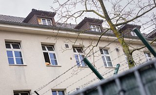 Das Verhalten von Bewohnern der Notunterkunft für Geflüchtete in der ehemaligen Dempsey-Kaserne bereitet Anwohnern Sorgen. - Niklas Tüns Das Verhalten von Bewohnern der Notunterkunft für Geflüchtete in der ehemaligen Dempsey-Kaserne bereitet Anwohnern Sorgen. - Niklas Tüns