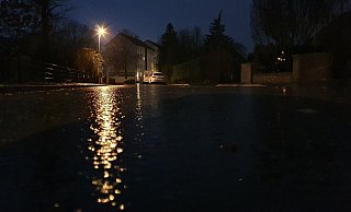 Auf den Straßen in und um Minden ist es zum Teil spiegelglatt. - Sebastian Radermacher Auf den Straßen in und um Minden ist es zum Teil spiegelglatt. - Sebastian Radermacher