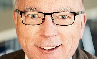 Der Experte: Wolfgang Schmidt-Barzynski, Chefarzt der Geriatrischen Klinik am Klinikum Bielefeld Rosenhöhe. - Klinikum Bielefeld Der Experte: Wolfgang Schmidt-Barzynski, Chefarzt der Geriatrischen Klinik am Klinikum Bielefeld Rosenhöhe. - Klinikum Bielefeld