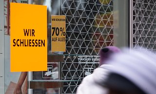 Ladenschließungen sind aktuell kein ungewöhnliches Bild in den Einkaufsstraßen der Region. - Marijan Murat Ladenschließungen sind aktuell kein ungewöhnliches Bild in den Einkaufsstraßen der Region. - Marijan Murat