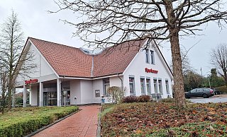 Das Sparkassen-Gebäude in Holsen wird verkauft. - Peter Heidbrink Das Sparkassen-Gebäude in Holsen wird verkauft. - Peter Heidbrink