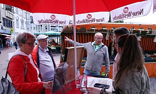 Abstimmung vor Ort: Auf dem Tablet am NW-Stand können Gäste schon mal wählen. - Patrick Menzel Abstimmung vor Ort: Auf dem Tablet am NW-Stand können Gäste schon mal wählen. - Patrick Menzel