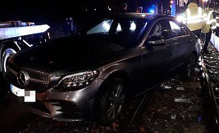 Der Wagen wurde beim Unfall beschädigt. - NW Der Wagen wurde beim Unfall beschädigt. - NW