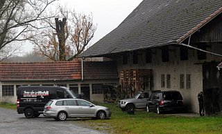 Eine Scheune im Raum Salzkotten zählte zu den bei dem umfangreichen Einsatz durchsuchten Objekten. - NW Eine Scheune im Raum Salzkotten zählte zu den bei dem umfangreichen Einsatz durchsuchten Objekten. - NW