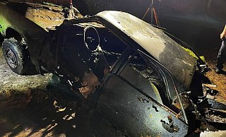 Auf dem Grund des Beller Mark Sees ist dieser grüne Chrysler 160 gefunden worden. - NW Auf dem Grund des Beller Mark Sees ist dieser grüne Chrysler 160 gefunden worden. - NW