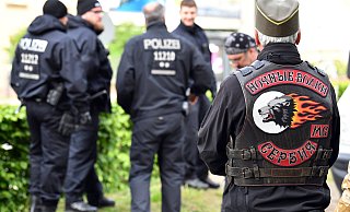 Jährlich steuern Mitglieder der russischen "Nachtwölfe" Berlin an - jetzt gibt es offenbar einen Ableger in Deutschland. - picture alliance / Jens Kalaene/dpa-Zentralbild/ZB Jährlich steuern Mitglieder der russischen "Nachtwölfe" Berlin an - jetzt gibt es offenbar einen Ableger in Deutschland. - picture alliance / Jens Kalaene/dpa-Zentralbild/ZB