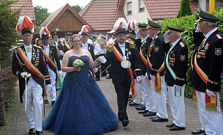 Stefan und Meike Alpmann sind das Scharmeder Königspaar. - Reinhard Peters Stefan und Meike Alpmann sind das Scharmeder Königspaar. - Reinhard Peters