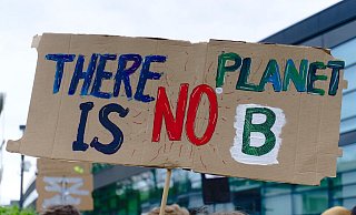 Auf Englisch steht auf diesem Plakat: „Es gibt keinen Planet B“. - Pixabay Auf Englisch steht auf diesem Plakat: „Es gibt keinen Planet B“. - Pixabay