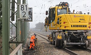 Das Gütergleis zur Löhner Straße ist derzeit für die Bauarbeiten gesperrt. Unser Foto zeigt Arbeiten aus Mitte Januar an der Fußgängerunterführung. - Ulf Hanke Das Gütergleis zur Löhner Straße ist derzeit für die Bauarbeiten gesperrt. Unser Foto zeigt Arbeiten aus Mitte Januar an der Fußgängerunterführung. - Ulf Hanke