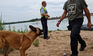 Den Spürhund forderte die Polizei aus Schloss Holte-Stukenbrock an. - Ilja Regier Den Spürhund forderte die Polizei aus Schloss Holte-Stukenbrock an. - Ilja Regier