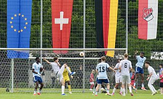 Internationaler Fußball beim traditionellen Pfingstturnier für B-Junioren beim VfL Theesen. - Peter Unger Internationaler Fußball beim traditionellen Pfingstturnier für B-Junioren beim VfL Theesen. - Peter Unger