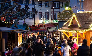 Über 100 Stände bietet der Rüdesheimer Weihnachtsmarkt. - Archivfoto: picture alliance/dpa Über 100 Stände bietet der Rüdesheimer Weihnachtsmarkt. - Archivfoto: picture alliance/dpa