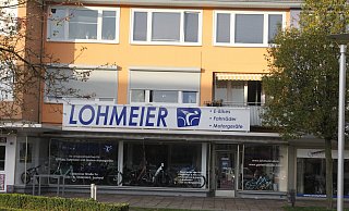 Das war einmal: Inzwischen ist das Fahrrad-Geschäft Lohmeier wieder geschlossen. Dennoch bleibt die städtische Wirtschaftsförderung mit dem Preußisch Oldendorfer Unternehmen in Kontakt. - Klaus Frensing Das war einmal: Inzwischen ist das Fahrrad-Geschäft Lohmeier wieder geschlossen. Dennoch bleibt die städtische Wirtschaftsförderung mit dem Preußisch Oldendorfer Unternehmen in Kontakt. - Klaus Frensing