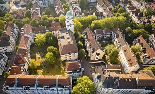 Der Ostmannturm gibt dem Quartier unweit des Hauptbahnhofs seinen Namen. Die Bewohner beklagen Drogenhandel und Prostitution. - Mike-Dennis Müller / www.mdm.photo Der Ostmannturm gibt dem Quartier unweit des Hauptbahnhofs seinen Namen. Die Bewohner beklagen Drogenhandel und Prostitution. - Mike-Dennis Müller / www.mdm.photo