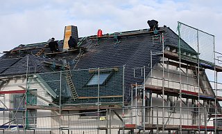Die Menschen wollen immer größer Wohnen. Wenn es dafür keine Lösung gibt, könnte dies das Bemühen der Stadt, die Wohnungssuche zu erleichtern, konterkarieren, befürchtet Bürgermeister Tim Kähler. - Fredrik von Erichsen Die Menschen wollen immer größer Wohnen. Wenn es dafür keine Lösung gibt, könnte dies das Bemühen der Stadt, die Wohnungssuche zu erleichtern, konterkarieren, befürchtet Bürgermeister Tim Kähler. - Fredrik von Erichsen