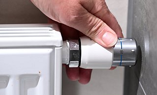 Die Energiekosten werden weiter massiv steigen, sagen Experten. - Bernd Weißbrod Die Energiekosten werden weiter massiv steigen, sagen Experten. - Bernd Weißbrod