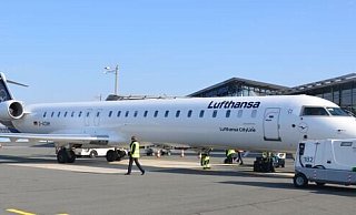 Ein Flugzeug des Typs CRJ900 war vom Sturm betroffen. - Flughafen Paderborn/Lippstadt Ein Flugzeug des Typs CRJ900 war vom Sturm betroffen. - Flughafen Paderborn/Lippstadt