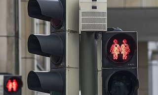Am Übergang Bahnhofstraße/Feilenstraße gibt es die queeren Ampelpärchen schon. - © Jörg Dieckmann -www.dieckmann-fotodesign.de Am Übergang Bahnhofstraße/Feilenstraße gibt es die queeren Ampelpärchen schon. - © Jörg Dieckmann -www.dieckmann-fotodesign.de