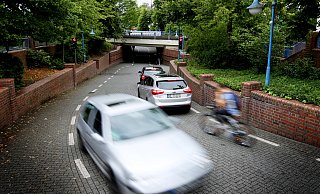 Grüne wollen mehr Sicherheit in der Bahnunterführung in Bünde. Unter anderem soll für Radfahrer auch die Rotphase gelten. - Gerald Dunkel Grüne wollen mehr Sicherheit in der Bahnunterführung in Bünde. Unter anderem soll für Radfahrer auch die Rotphase gelten. - Gerald Dunkel