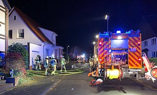 Die Feuerwehr rückte in der Nacht nach Germete zu einem Einsatz aus. - FFW Warburg Die Feuerwehr rückte in der Nacht nach Germete zu einem Einsatz aus. - FFW Warburg