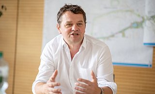 Im Interview nimmt Bielefelds neuer Verkehs- und Umweltdezernent Martin Adamski zu den aktuellen Fragen der Verkehspolitik Stellung. - Oliver Krato Im Interview nimmt Bielefelds neuer Verkehs- und Umweltdezernent Martin Adamski zu den aktuellen Fragen der Verkehspolitik Stellung. - Oliver Krato