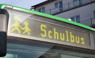 Den Bus, der die Kinder aus Amelunxen, Bruchhausen und Ottbergen zur Grundschule fährt, haben die Eltern selbst organisiert und finanziert. - Nicole Bliesener (Symbolbild) Den Bus, der die Kinder aus Amelunxen, Bruchhausen und Ottbergen zur Grundschule fährt, haben die Eltern selbst organisiert und finanziert. - Nicole Bliesener (Symbolbild)