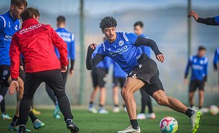 Guilherme Ramos verlässt Arminia Bielefeld, das ist keine große Überraschung. Auch Robin Hack hat einen zeitnahen Transfer mit einer Abschiedsbotschaft angekündigt. - Sarah Jonek Guilherme Ramos verlässt Arminia Bielefeld, das ist keine große Überraschung. Auch Robin Hack hat einen zeitnahen Transfer mit einer Abschiedsbotschaft angekündigt. - Sarah Jonek