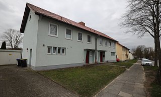 Vier Doppelhäuser in der ehemaligen Britensiedlung an der Portastraße hat die Stadt Ende vergangenen Jahres vom Bund gekauft. - Jörg Stuke Vier Doppelhäuser in der ehemaligen Britensiedlung an der Portastraße hat die Stadt Ende vergangenen Jahres vom Bund gekauft. - Jörg Stuke